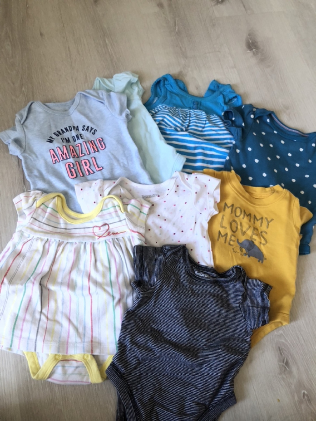 Bundle of Baby Girl Clothes - Sizes Newborn to 6 Months - photo 3