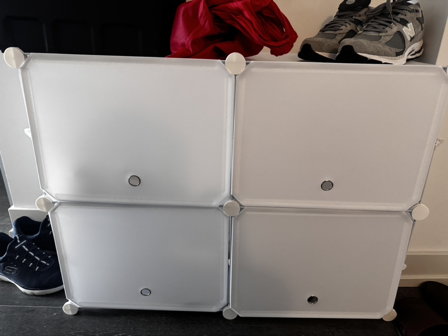 White Plastic Modular Storage Cubes