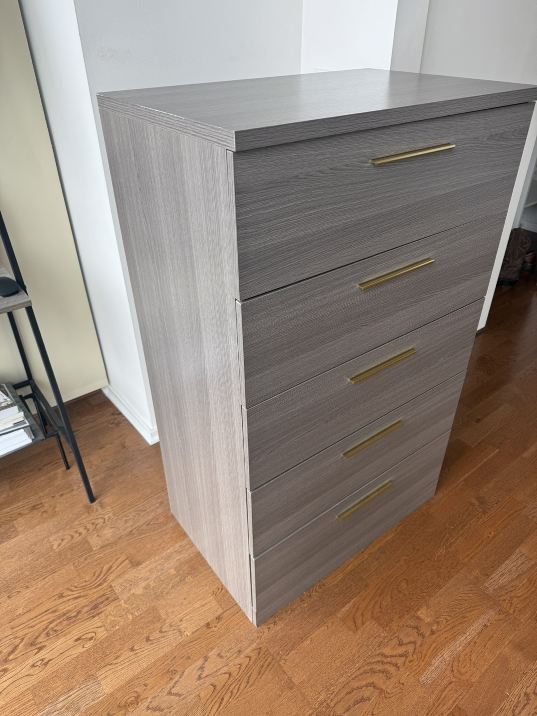 Gray 5-Drawer Chest of Drawers with Gold Handles