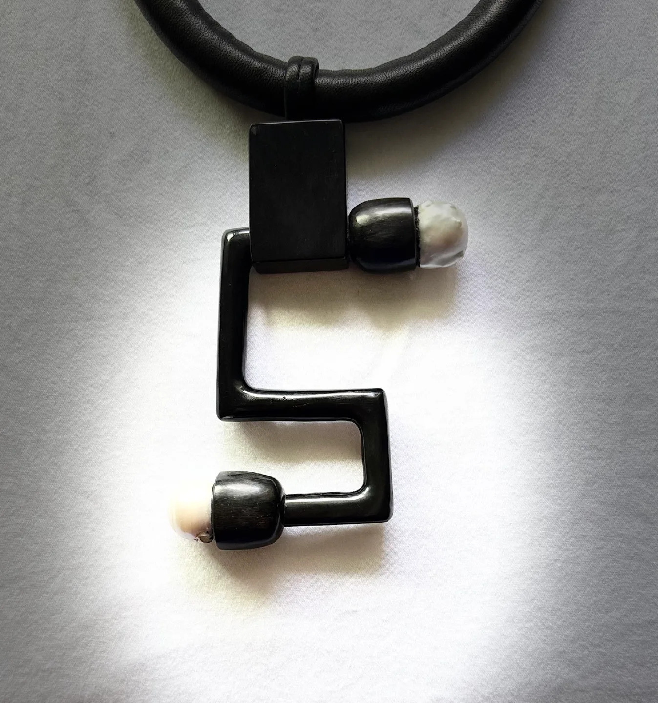 Chunky Necklace - Silnag Horn Jewelry Collection (NEVER WORN) image indicator(7)