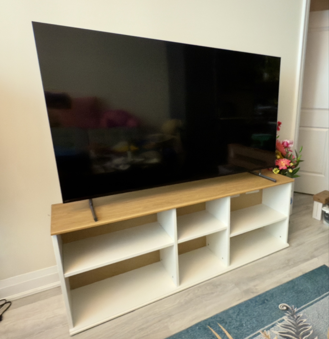 Moving Sale: Best Buy:2024 Sony Smart - photo 3