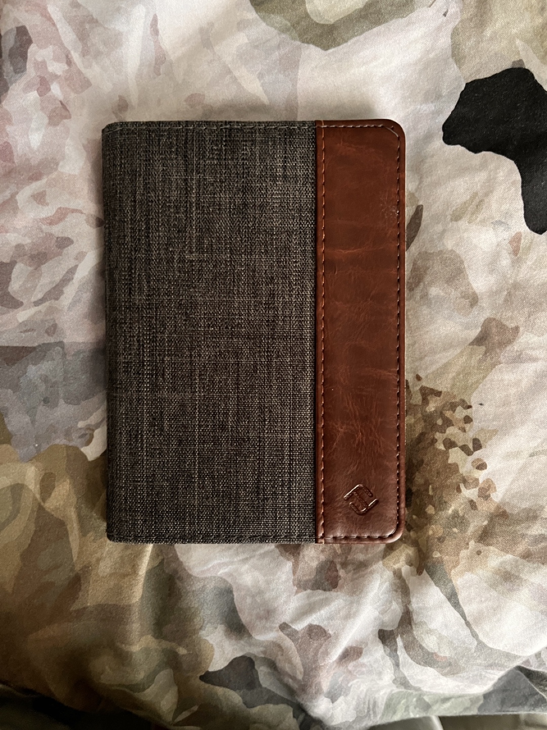 Kobo eReader Case & Cover - photo 3