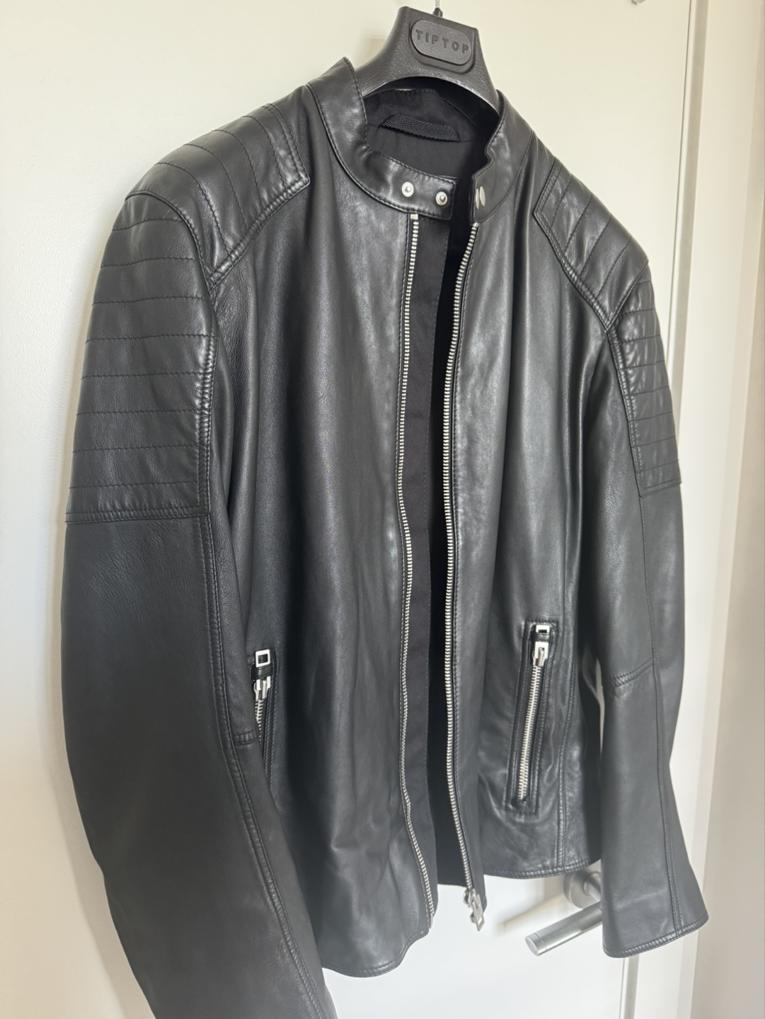 HUGO BOSS Men's Black Leather Jacket Size XL (52)