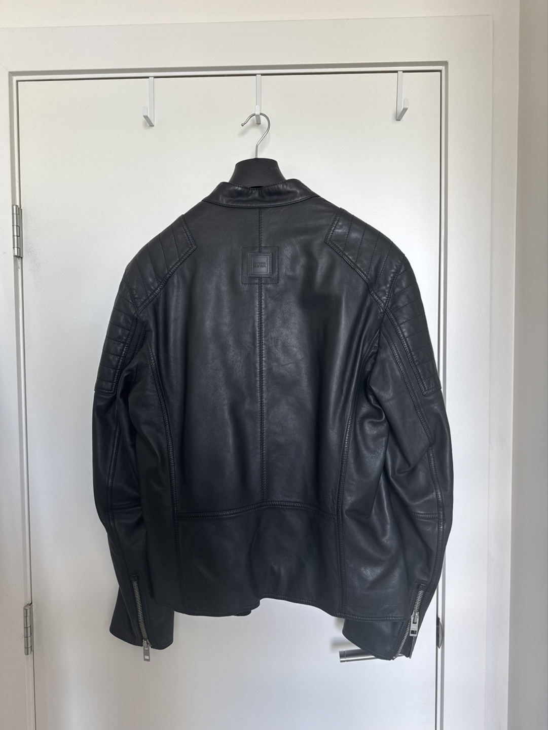 HUGO BOSS Men's Black Leather Jacket Size XL (52) - photo 5