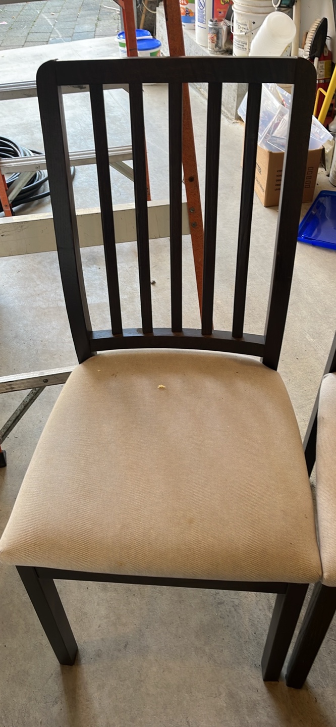 Free Set of 3 Dining Chairs - photo 2