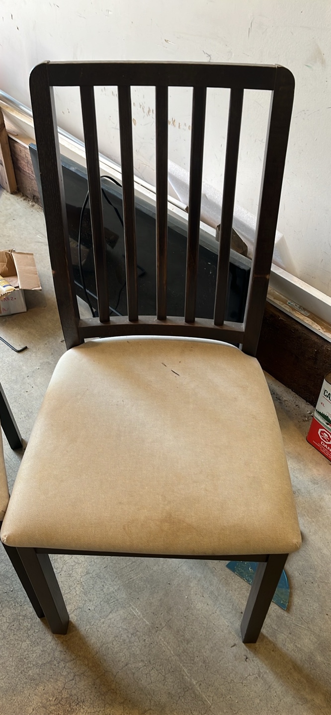 Free Set of 3 Dining Chairs - photo 3