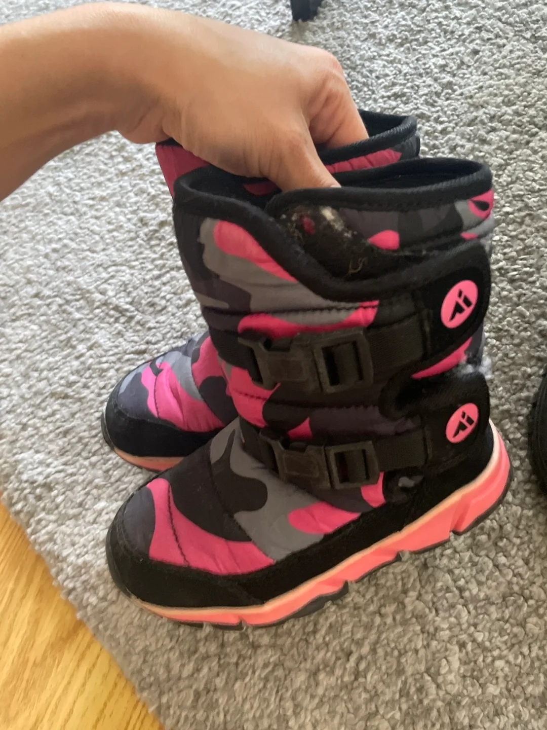 Kids' Shoes Bundle - Spider-Man, Winter Boots, Sandals & More! image indicator(7)