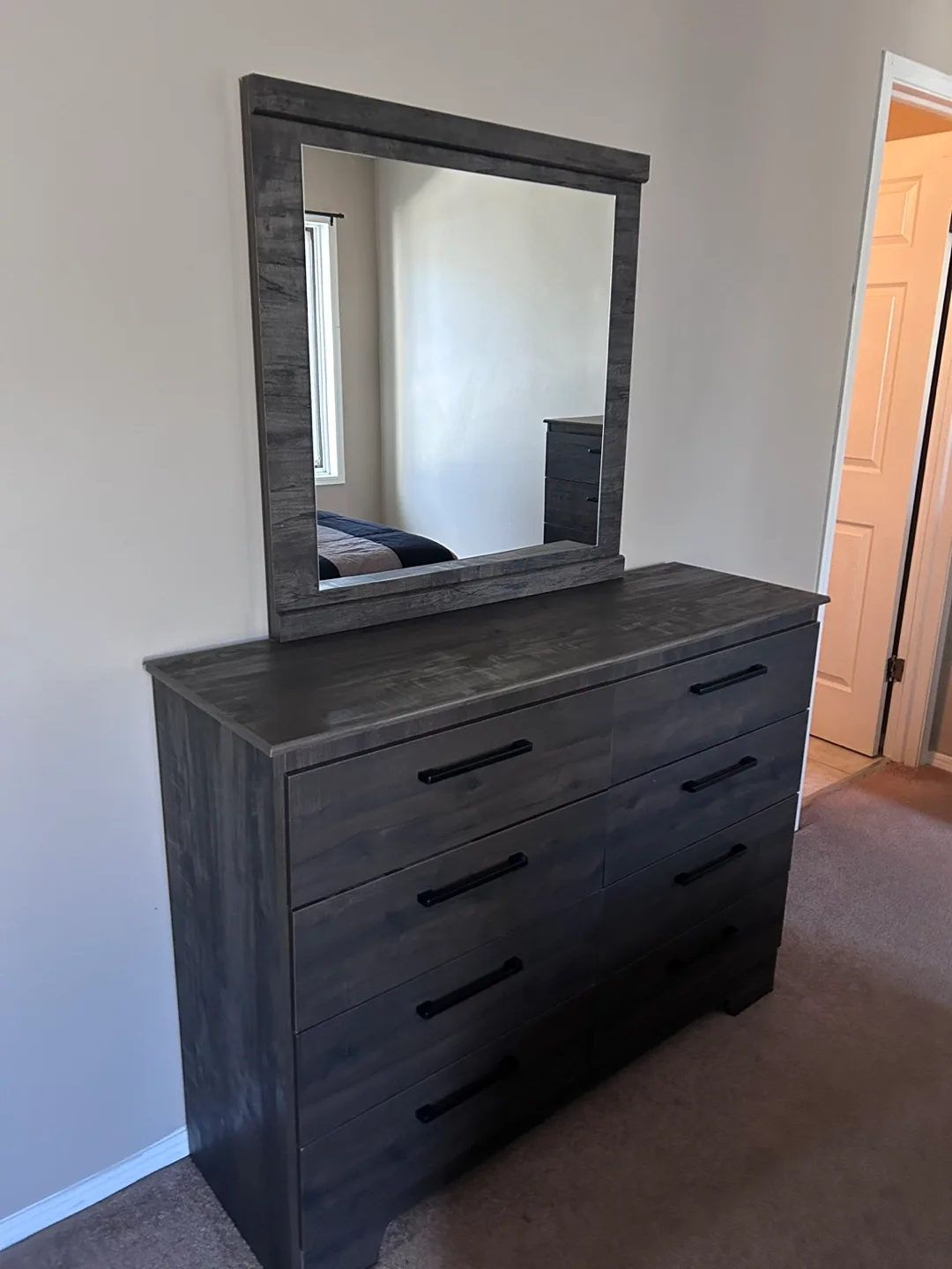 Queen Bedroom Set. Must be picked up by Friday image indicator(2)