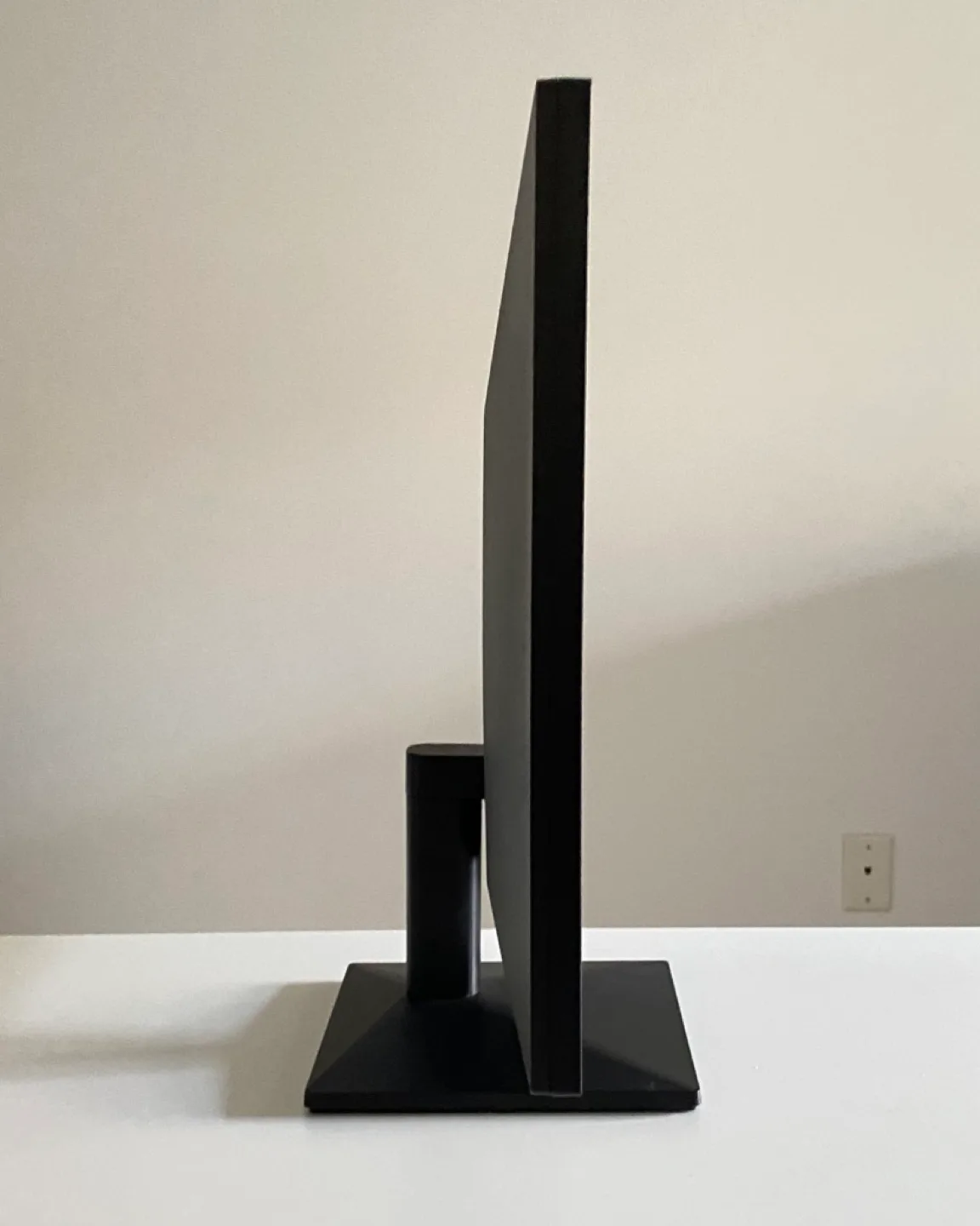 LG Electronics 24 Inch Screen LCD Monitor image indicator(2)