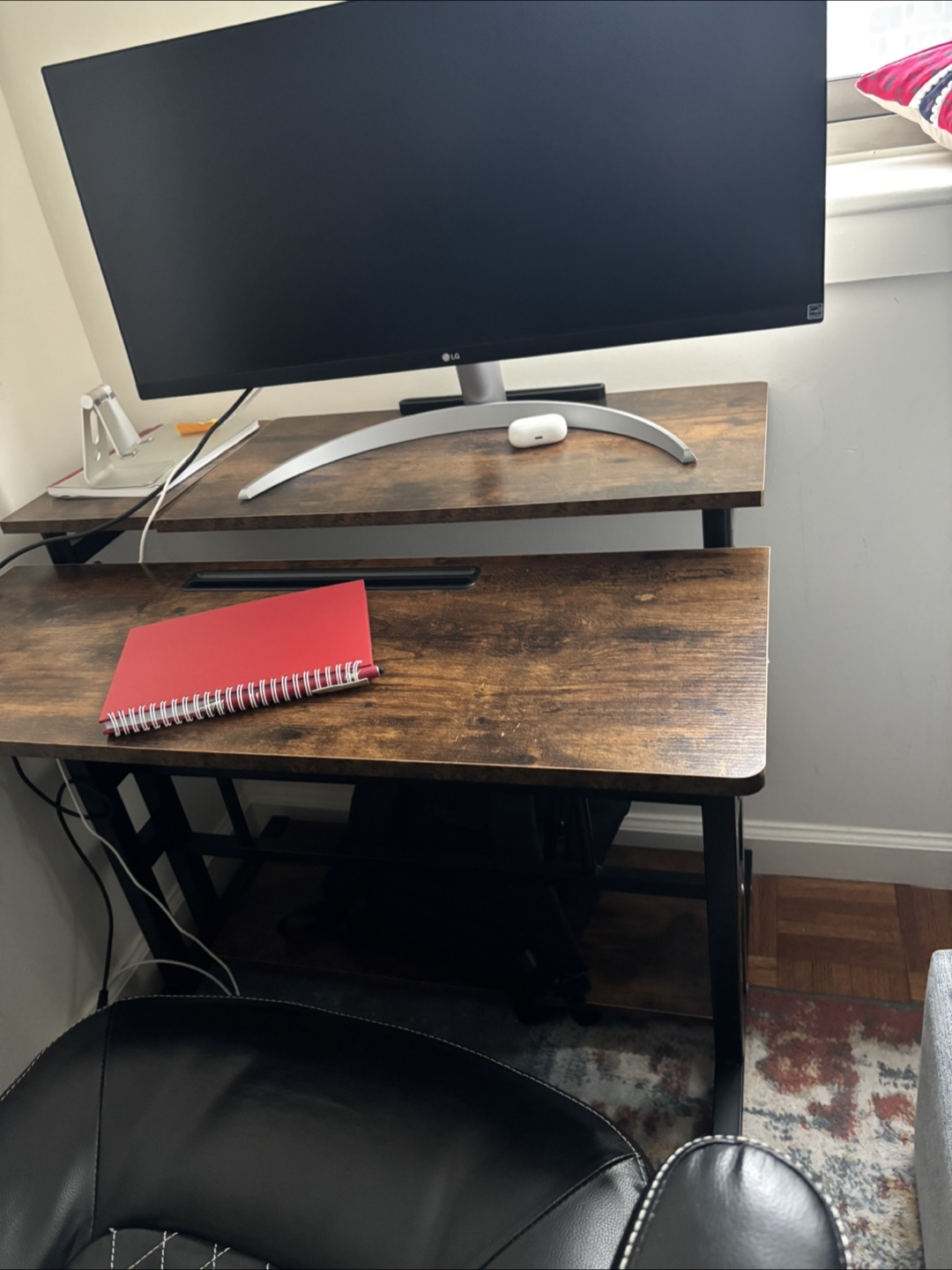 Height adjustable Computer Desk