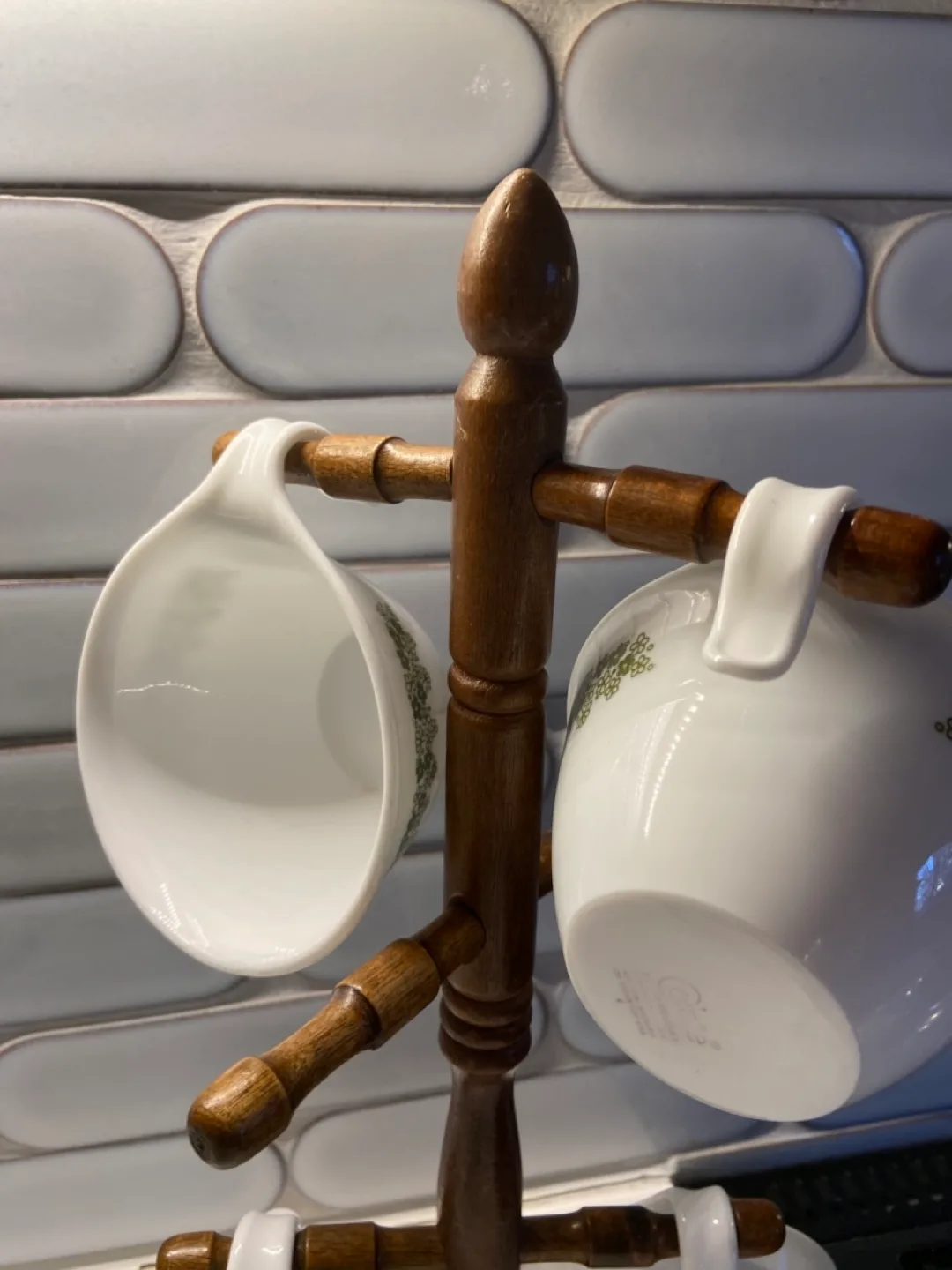 Vintage Wooden Mug Tree image indicator(4)