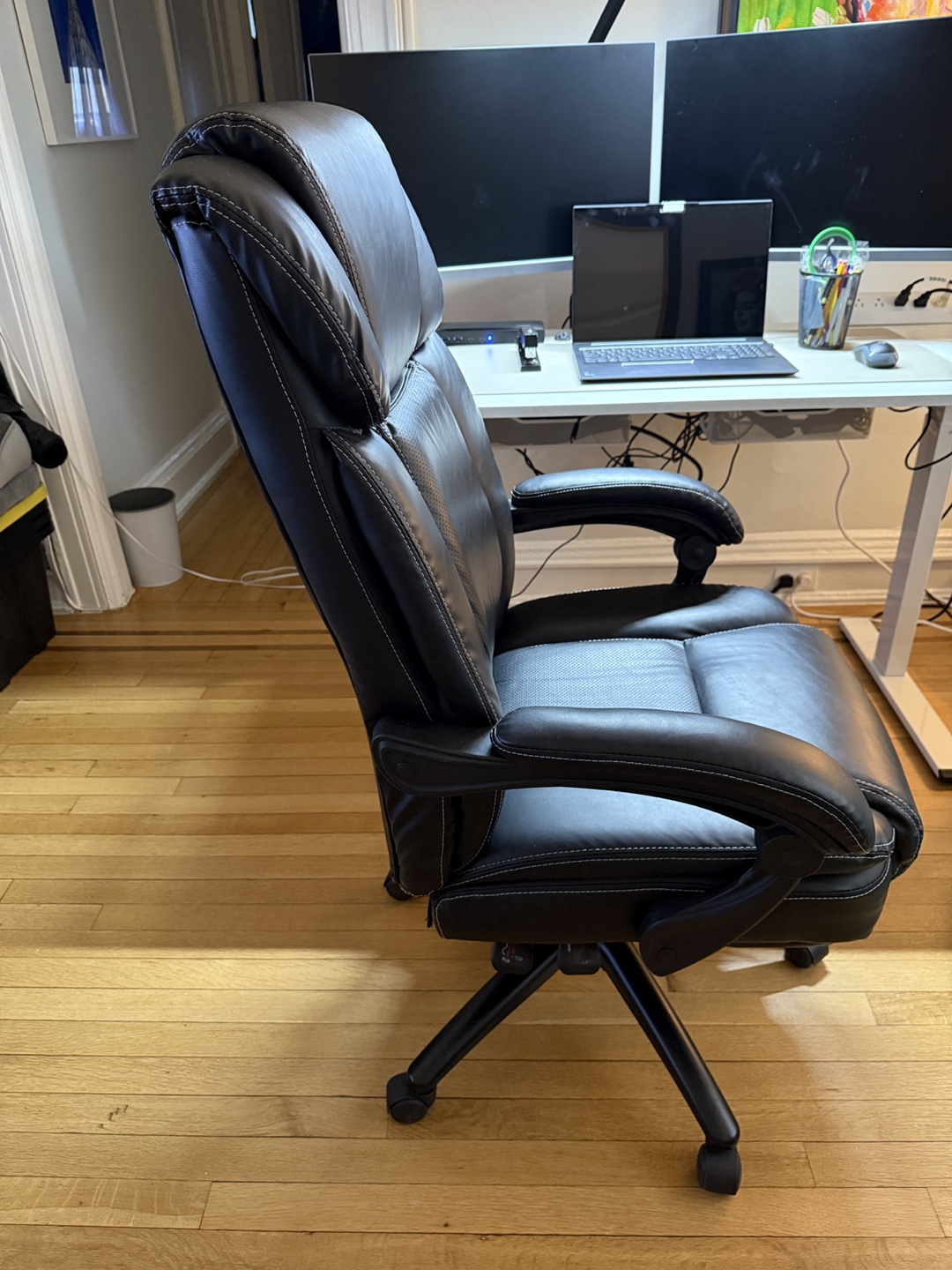 Executive Office Chair - Black Leather - Reclining - photo 2