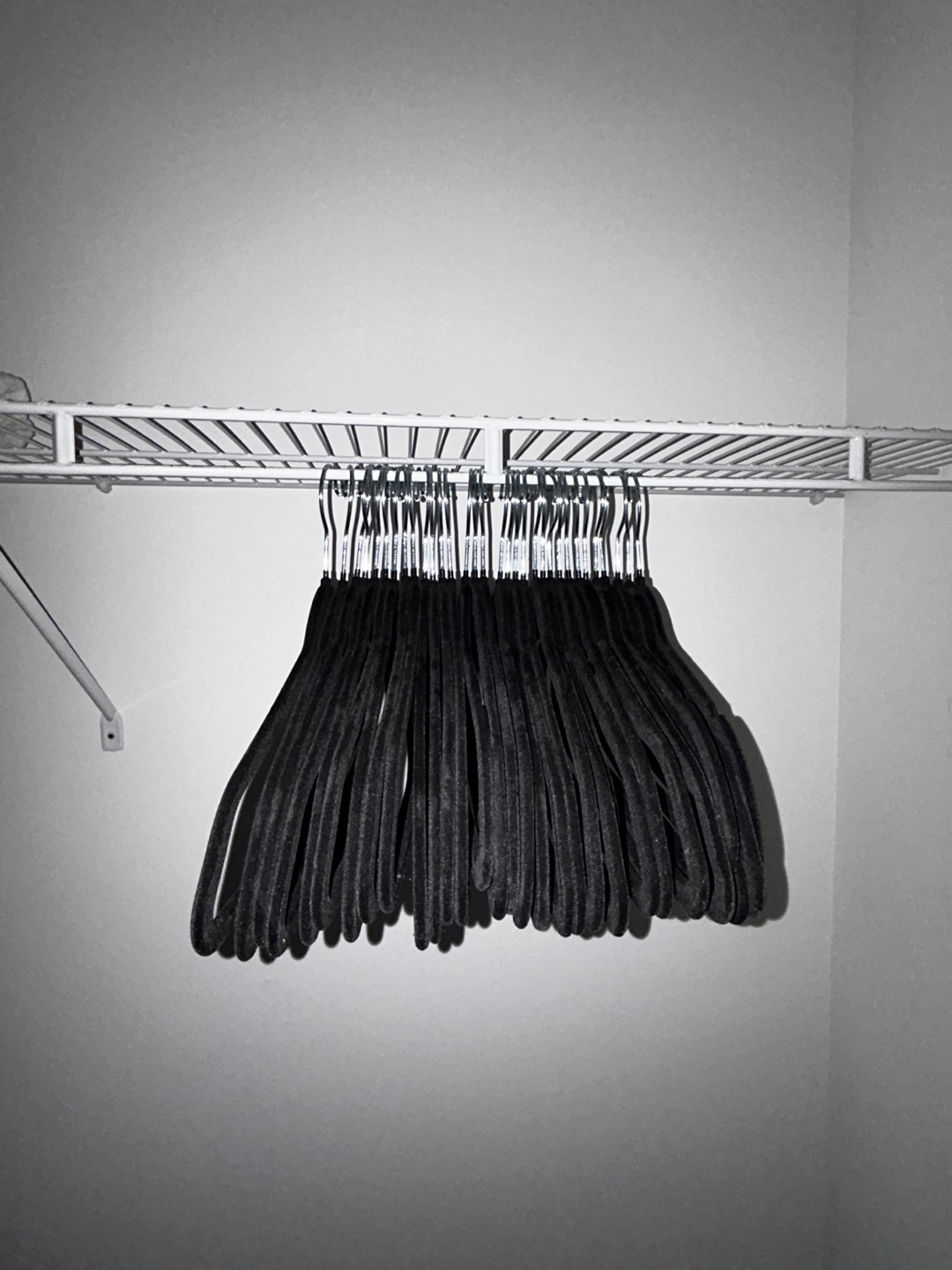 Bulk Black Velvet Hangers 50