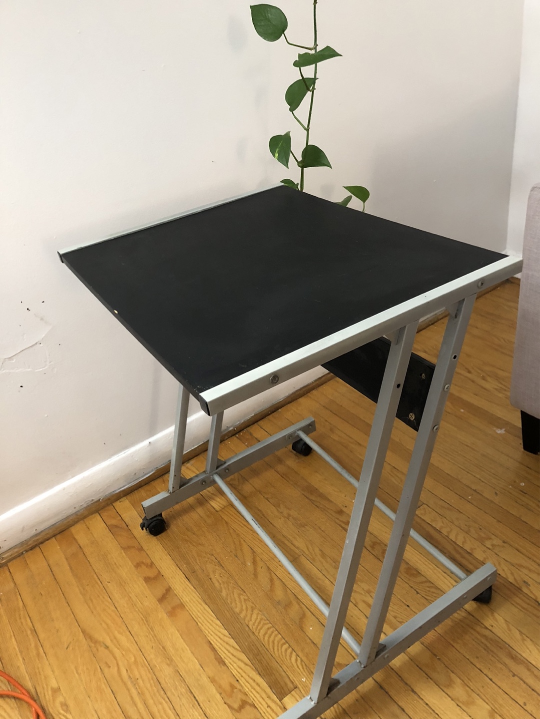 Small Rolling Desk - photo 2