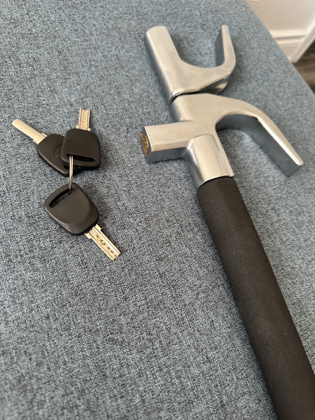 Steering Wheel Lock with Keys