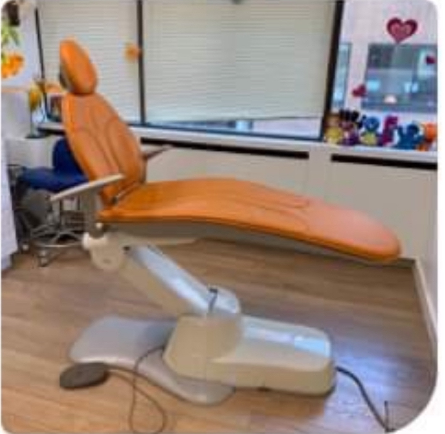Adec Dental Chair - Excellent Condition