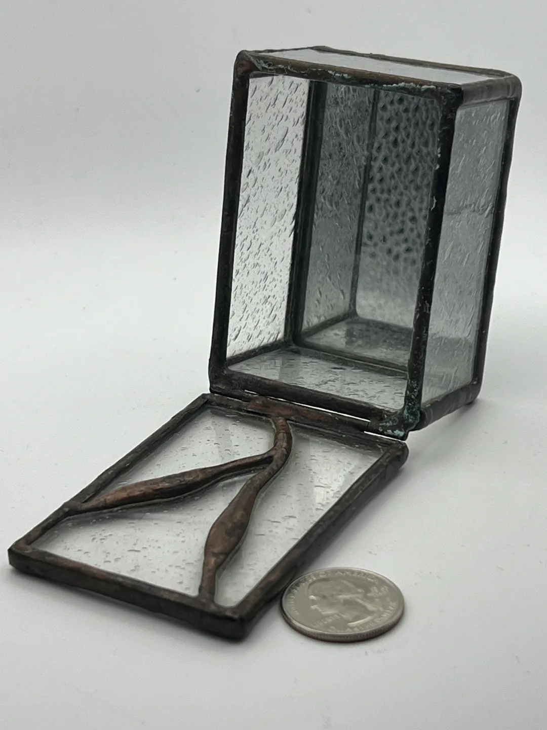 Small Glass Trinket Box with Copper Accents image indicator(5)