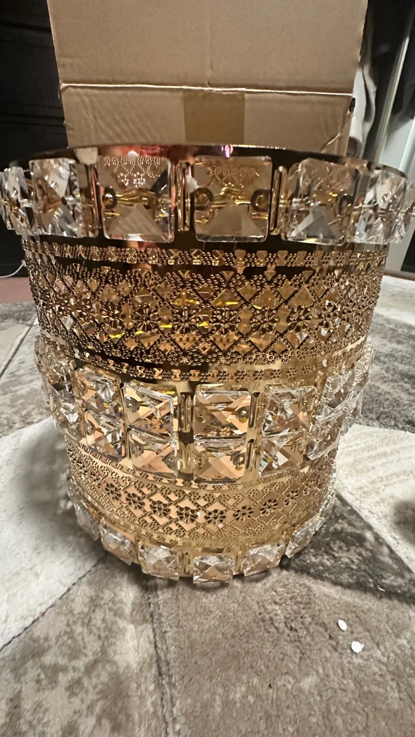 Gold Crystal Tissue Box and Wastebasket Set image indicator(3)