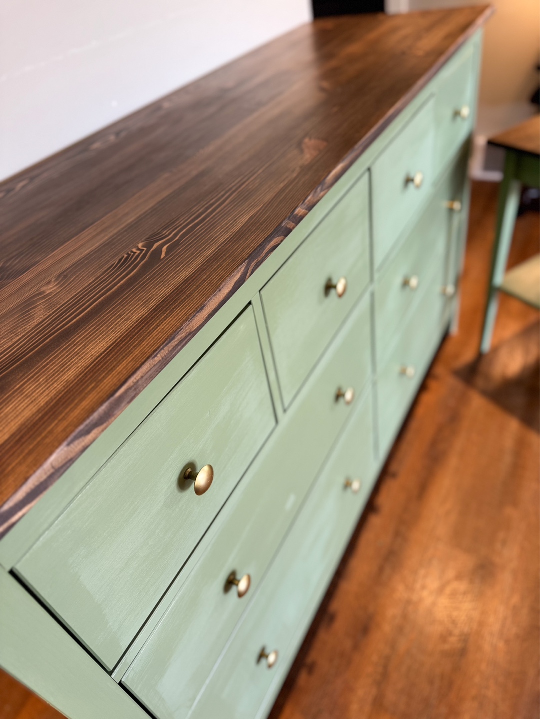 Beautifully Refinished Dresser and Two Side Tables - photo 5