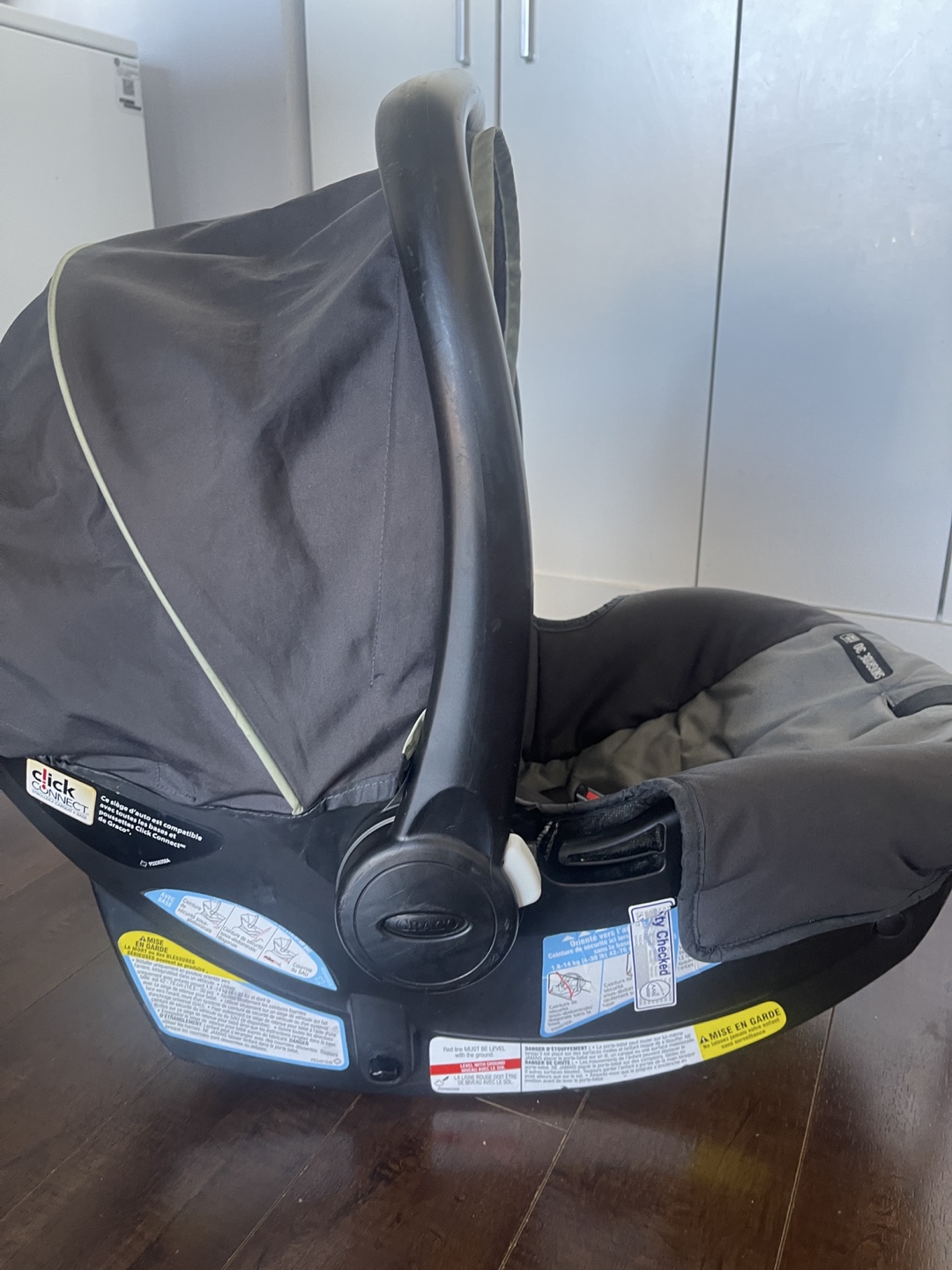 Graco SnugRide 30 Infant Car Seat with Base - photo 4