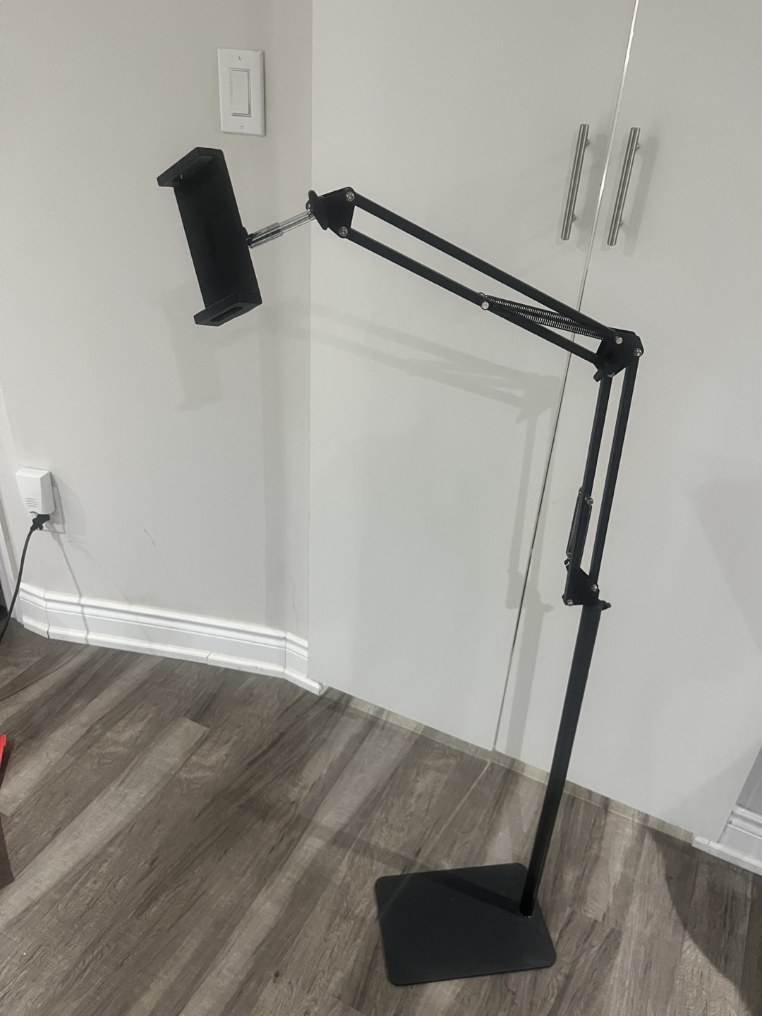 Adjustable Floor Stand for Tablet or Phone