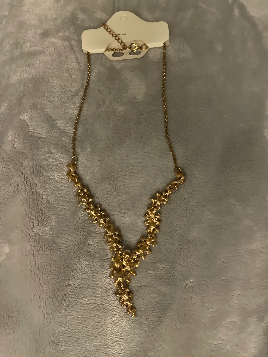 Pearl and Rhineston Necklace image indicator(2)