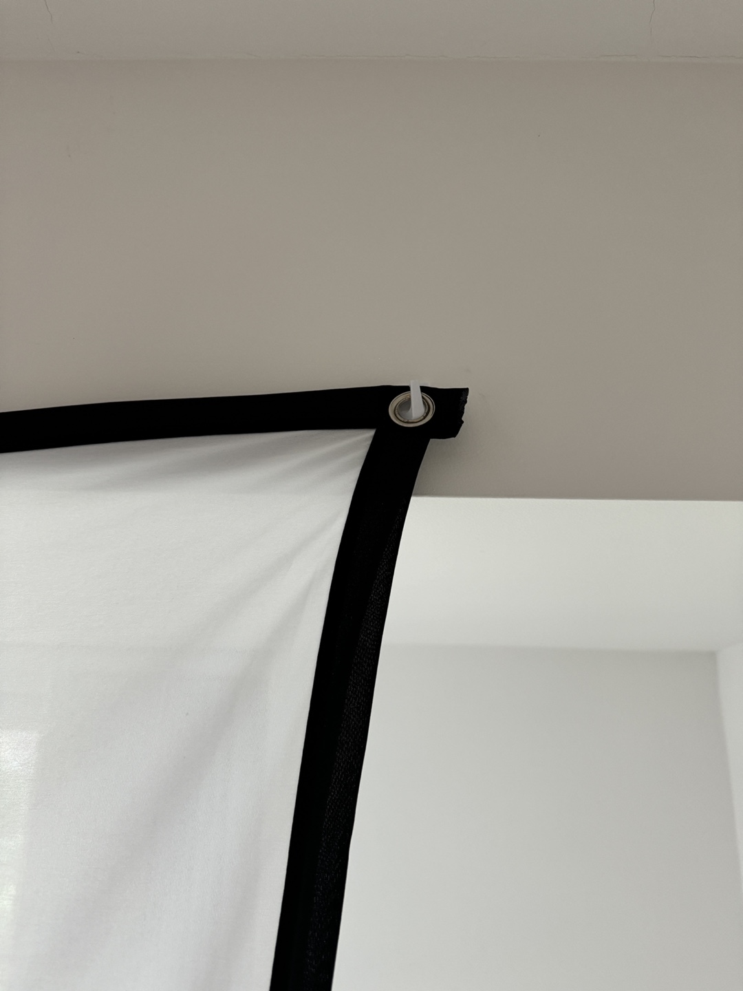 Portable Projector and Screen Bundle - photo 3