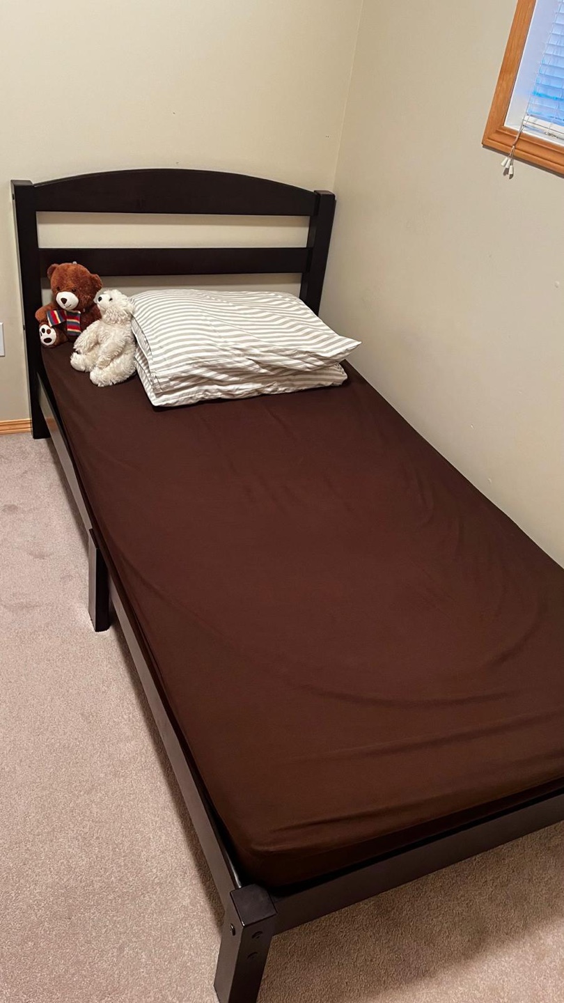 Bed frame & Mattress