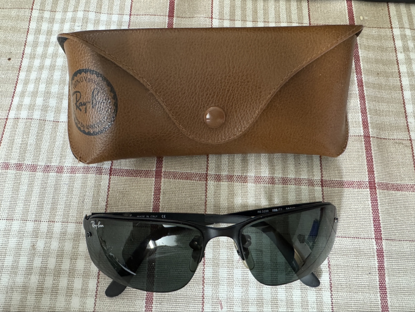 Ray-Ban Sunglasses - RB3226