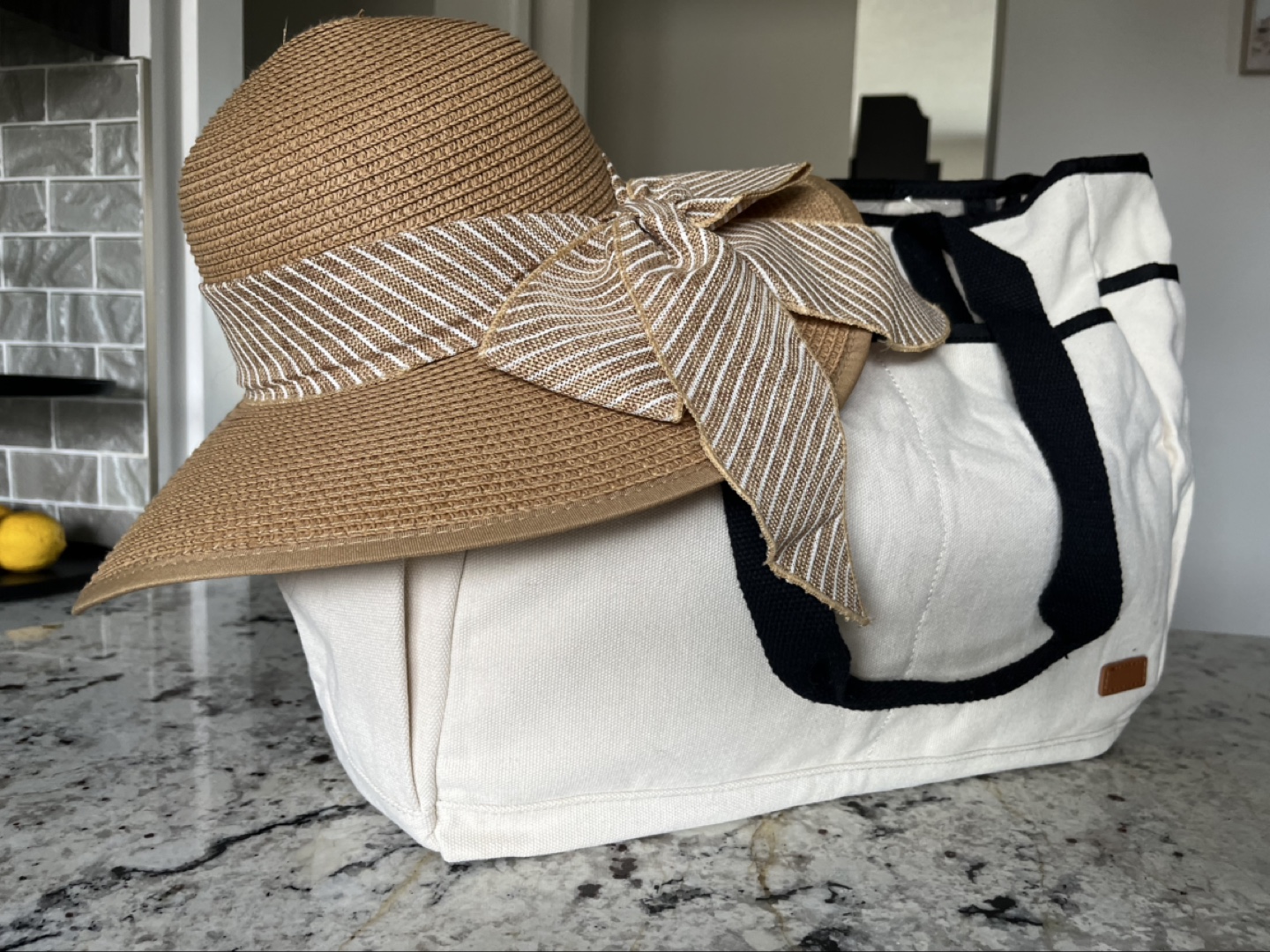 Beach Bundle: 10 Swimsuits, Sun Hat & Tote Bag - photo 4
