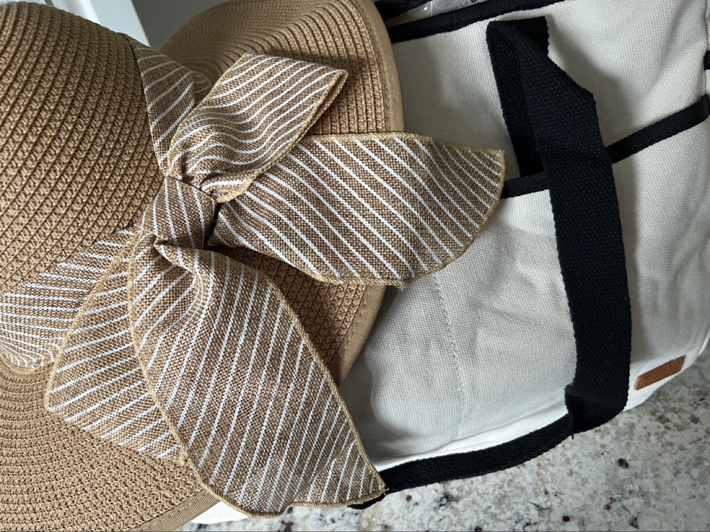 Beach Bundle: 10 Swimsuits, Sun Hat & Tote Bag - photo 2