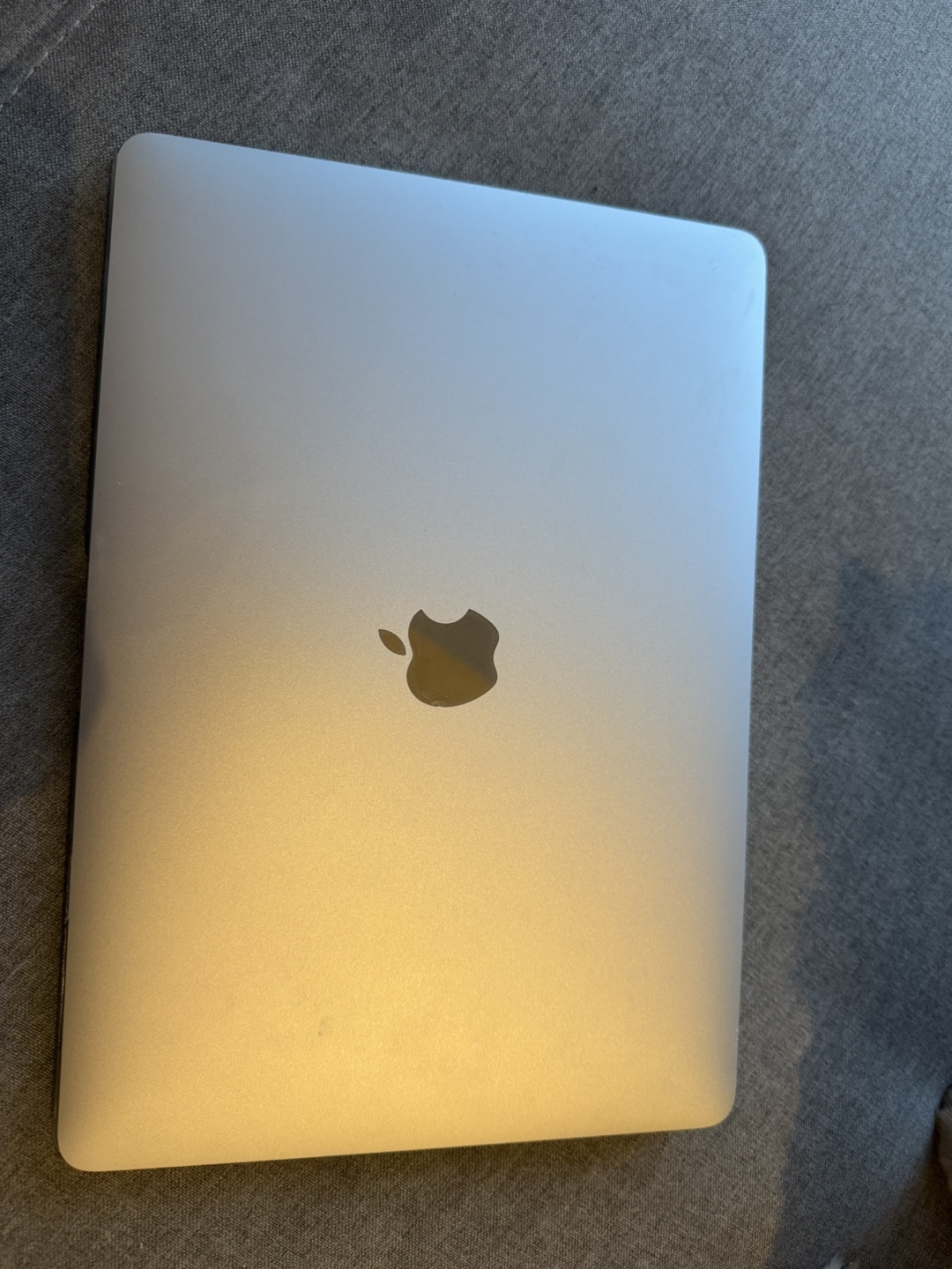 13 inc Macbook Air M1 Chip