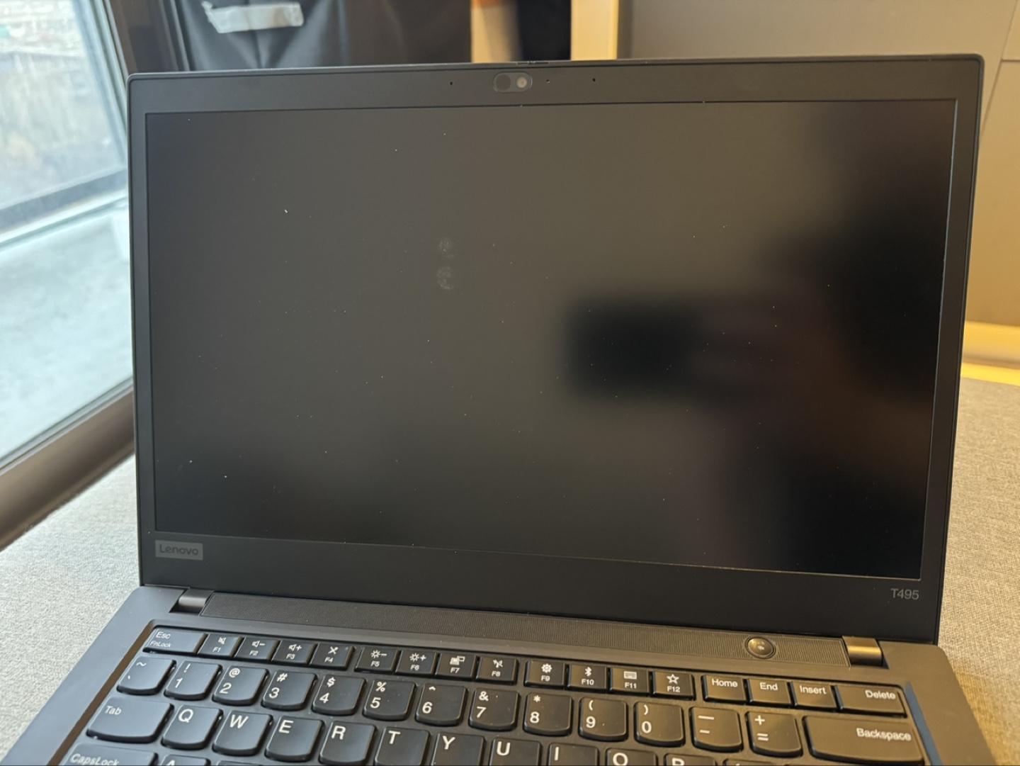 Lenovo T495 (2020, Ryzen 5, 16GB RAM, 256GB SSD, 14") - photo 4