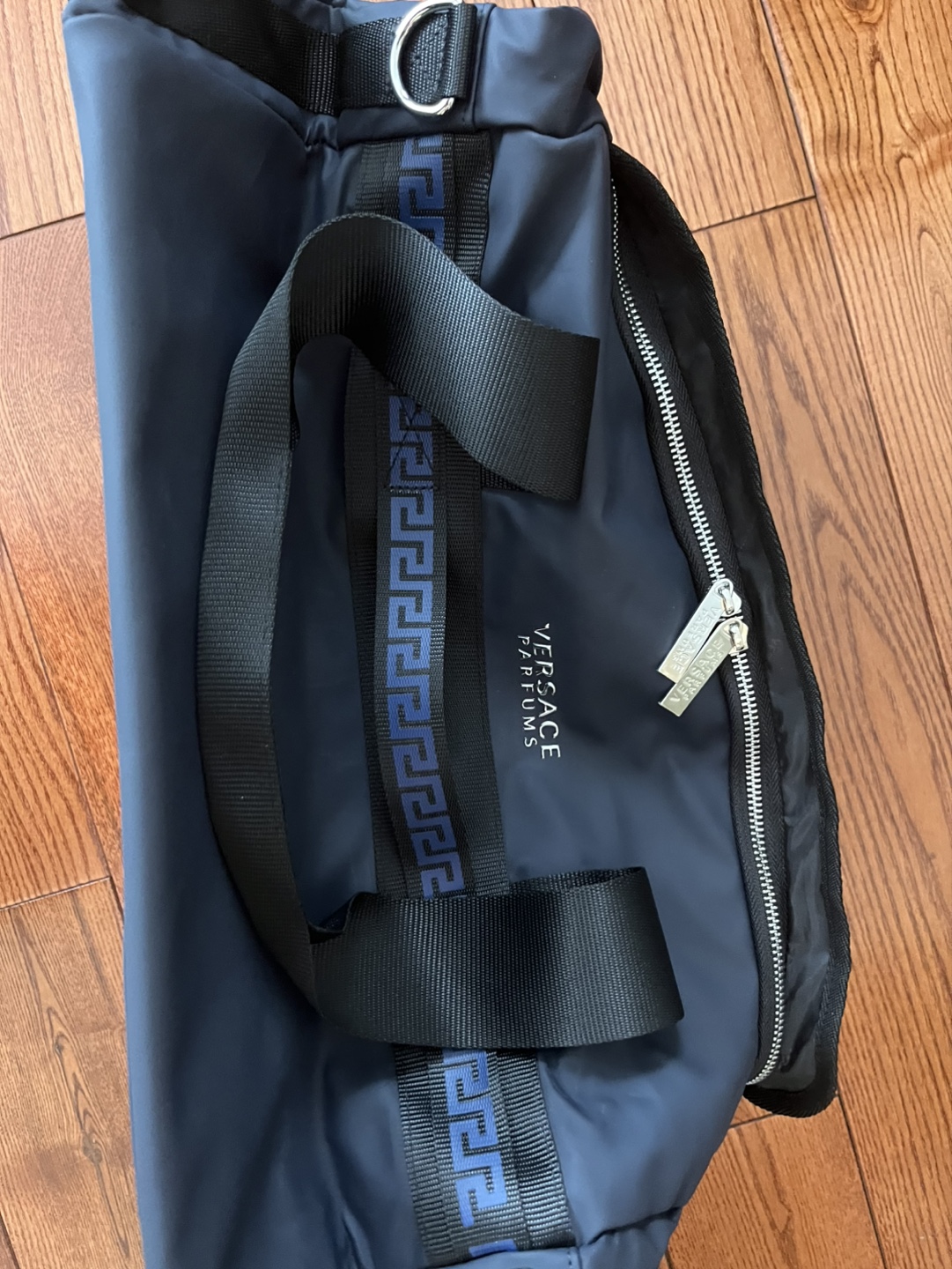 Versace Parfums Travel Bag - photo 5