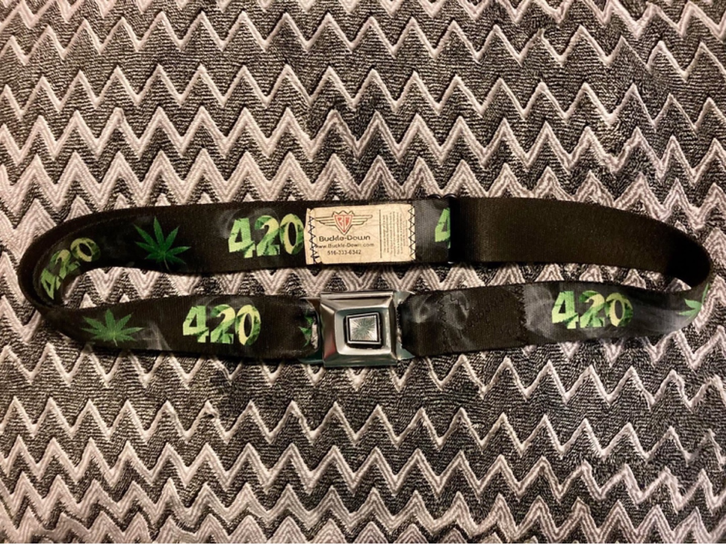 420 Weed Leaf Buckle Down Seatbelt