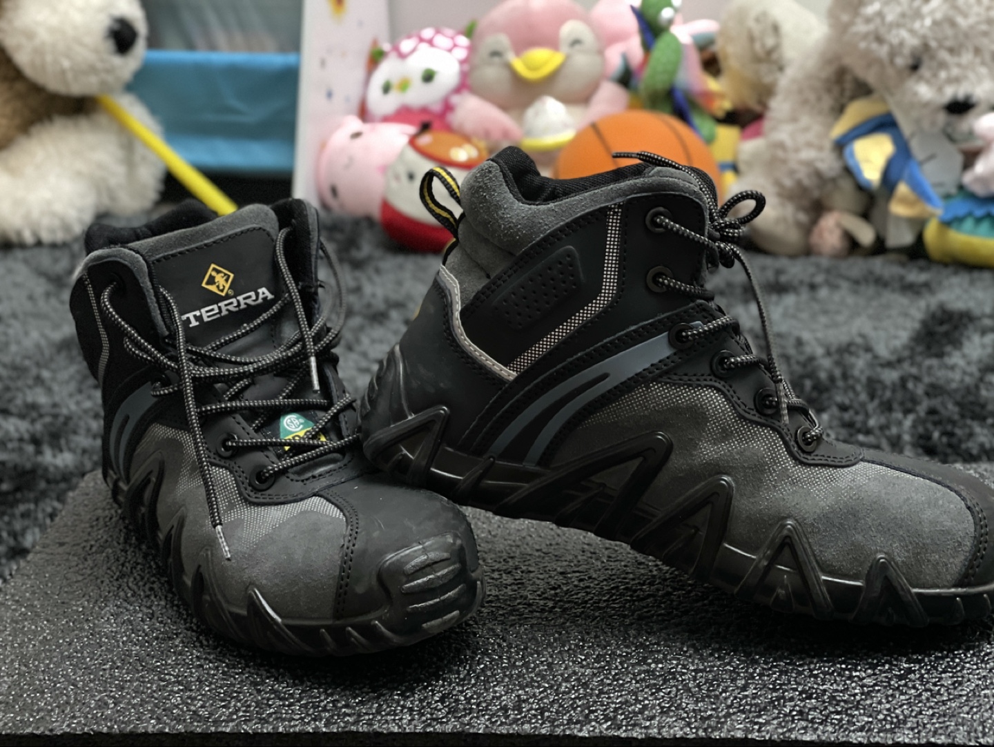 Terra Safety Boots - Size 8 US