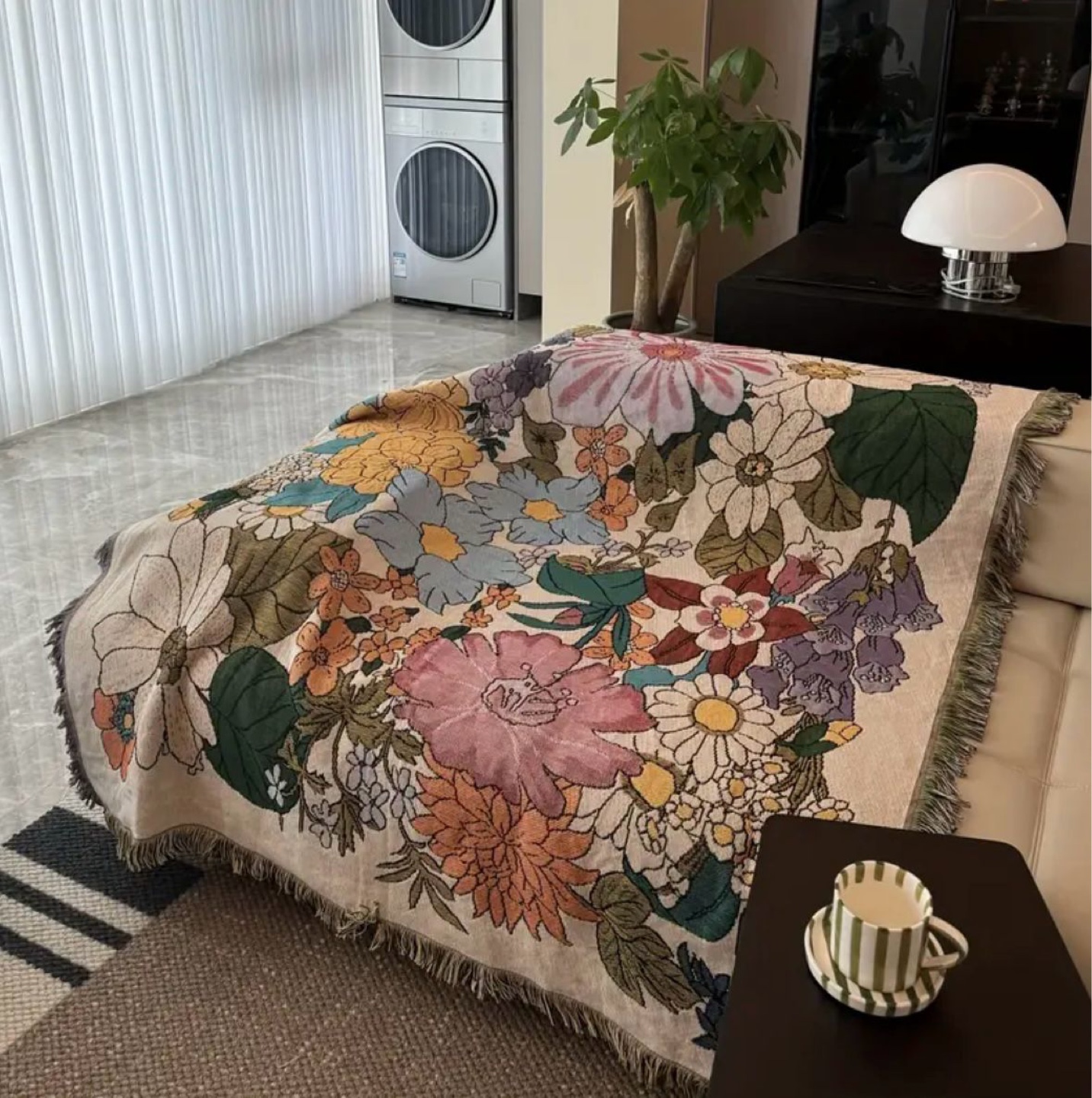 Vintage Floral Throw Blanket - photo 2