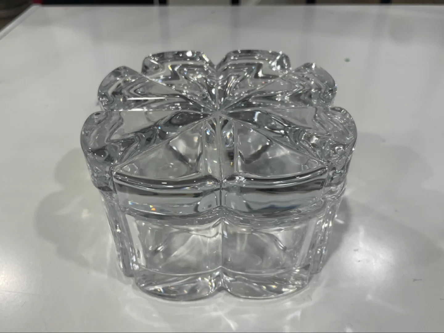 Crystal trinket box thumbnail