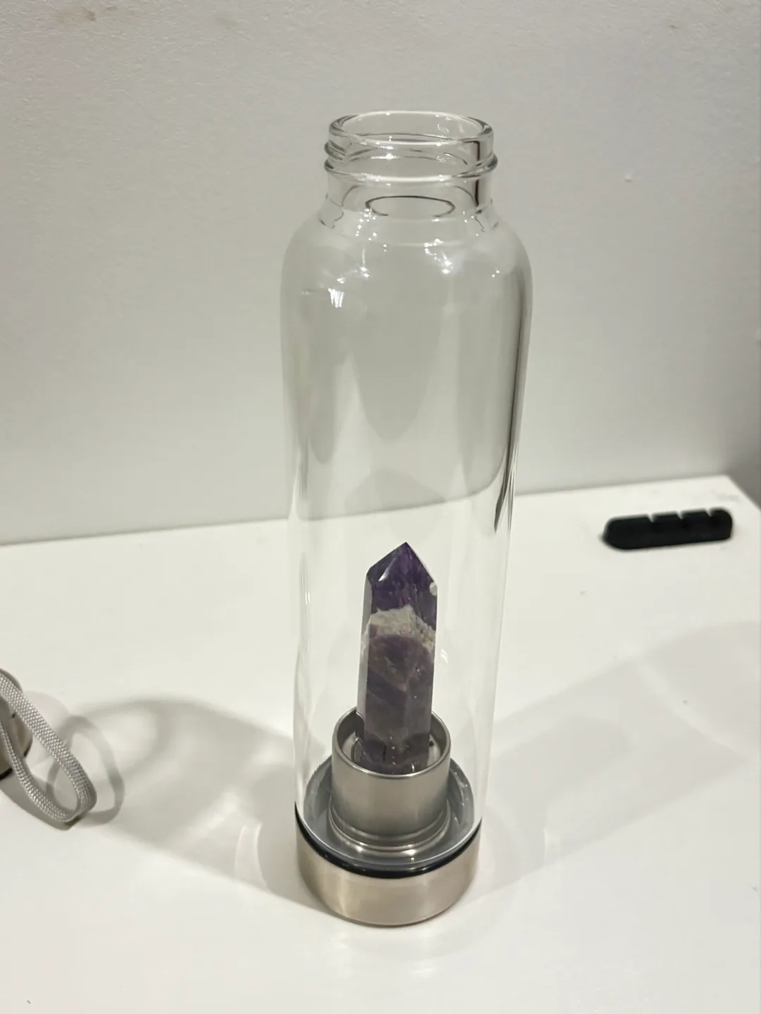 Amethyst Crystal Infused Glass Water Bottle with Neoprene Sleeve image indicator(5)