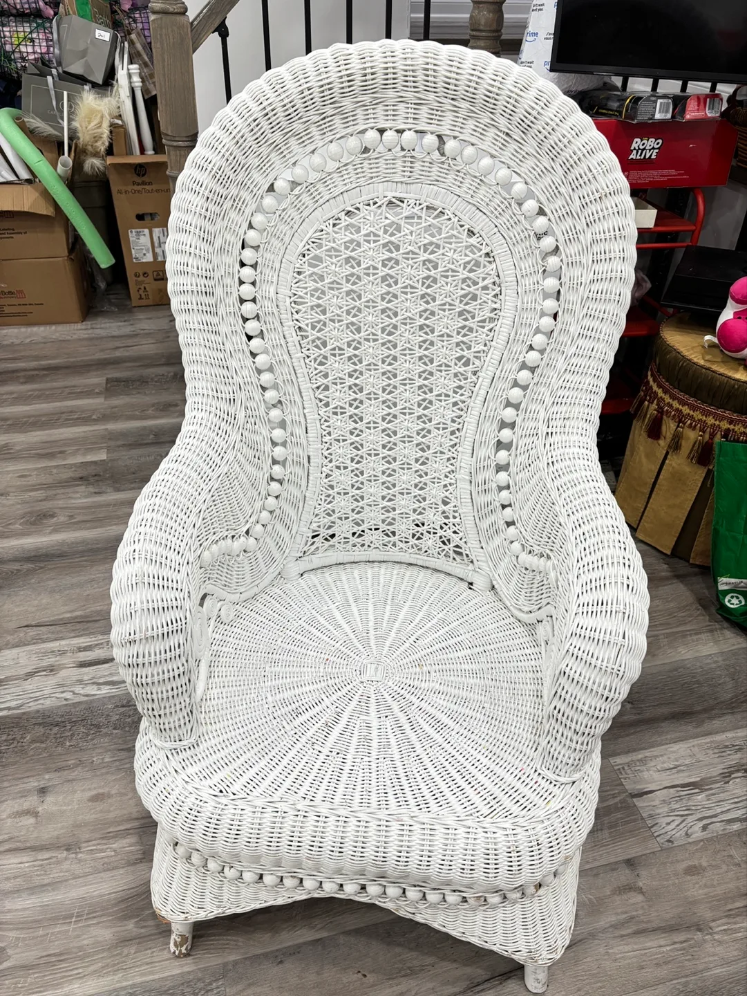 White Wicker Chair thumbnail