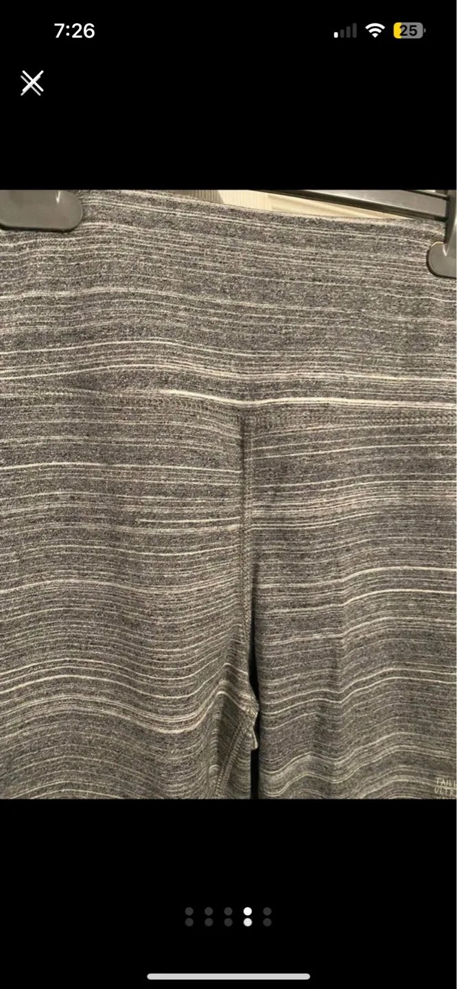 Garage Ultra High Waisted Leggings - Size XS image indicator(3)