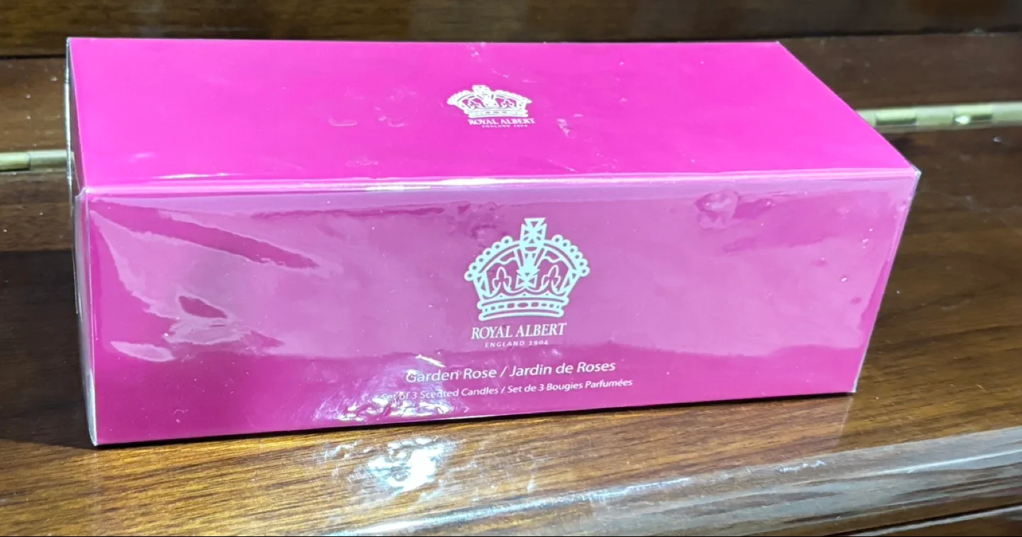 Royal Albert Garden Rose Scented Candle Set thumbnail