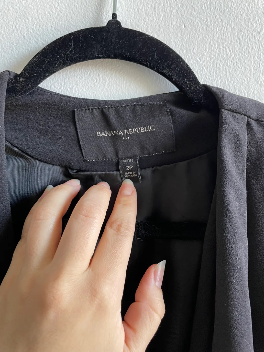 Banana Republic Petite Black Open-Front Blazer - Size 2P image indicator(2)