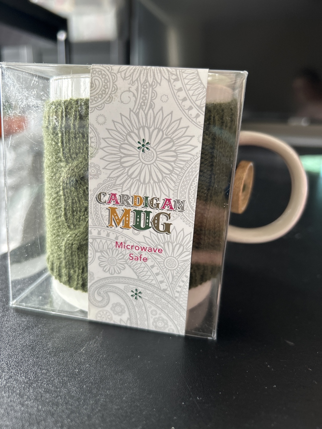 Mugs in cardigan - photo 4