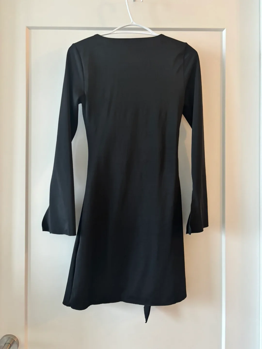 Oh Polly Black Mini Dress Size 6 image indicator(2)