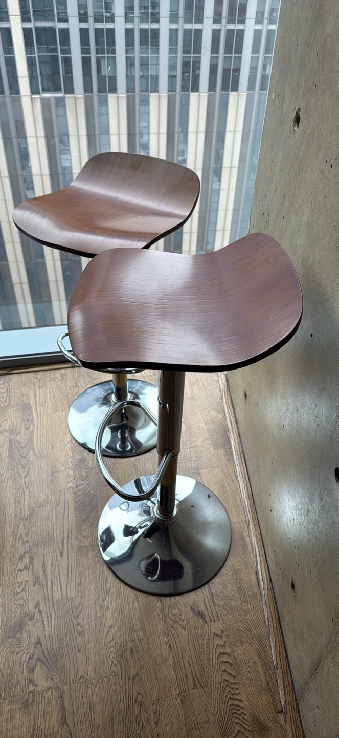 Set of Four Modern Bar Stools - photo 3