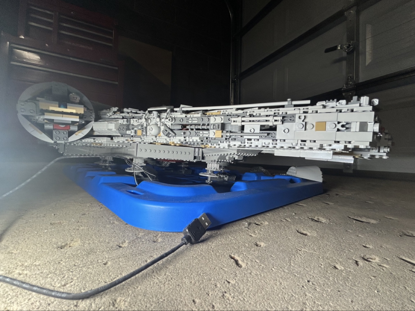 LEGO Millennium Falcon 75192 - Partially Disassembled - photo 4