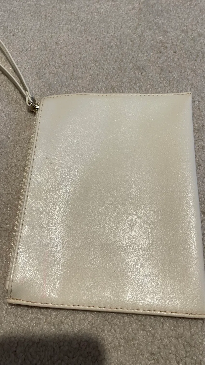 Four Assorted Cosmetic Bags image indicator(7)