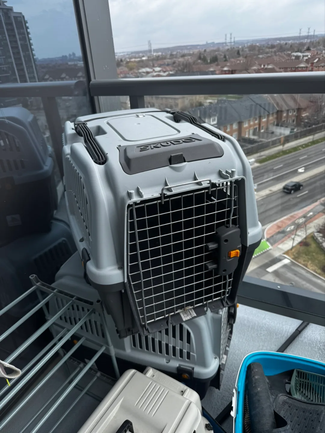 Pets Skudo Big Plastic Pet Carrier / Transport Box / Kennel image indicator(6)