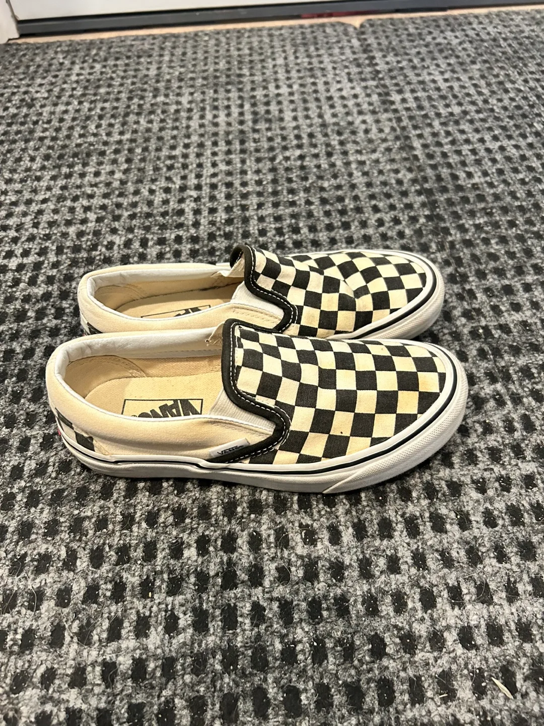 🧡Women's Vans Checkerboard Slip-Ons🧡 image indicator(2)